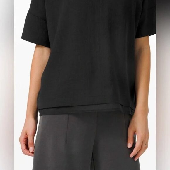 LULULEMON - Shift in Time Short Sleeve Black - Picture 4 of 11